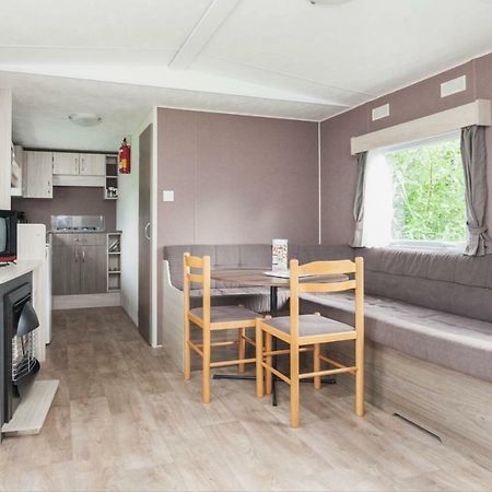 Mb Zeeuwse Mobile Home Hoek ภายนอก รูปภาพ